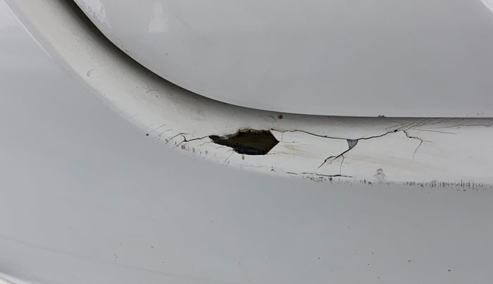 2018 Toyota YARIS J CVT, Petrol, Automatic, 24,977 km, Rear bumper - Paint is slightly damaged