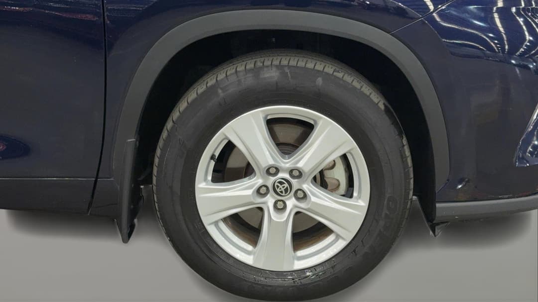2022 Toyota Kluger Gx Hybrid AWD, Automatic, 57567 km, Right Front Wheel