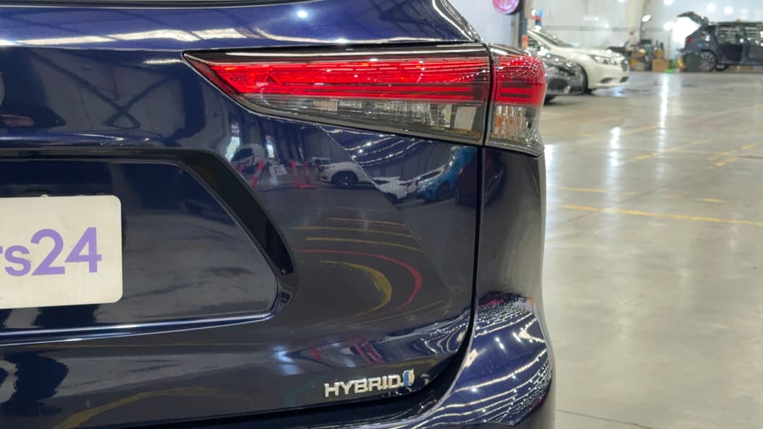 2022 Toyota Kluger Gx Hybrid AWD, Automatic, 57567 km, Badge (Boot Right Side)