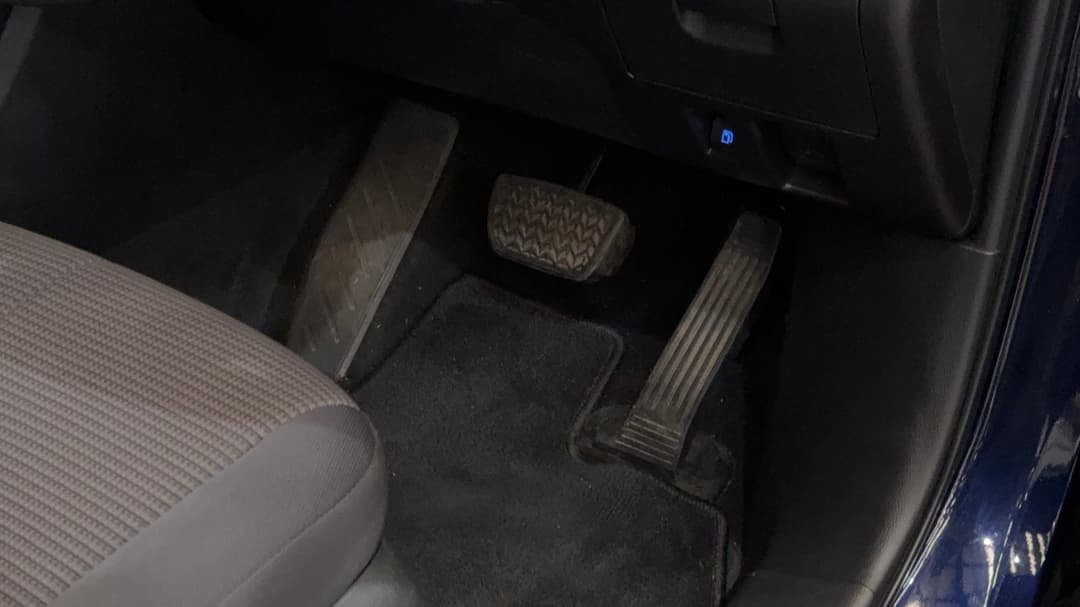2022 Toyota Kluger Gx Hybrid AWD, Automatic, 57567 km, Pedals and Footmat