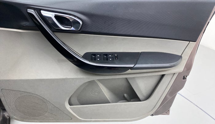 2016 Tata Tiago XZ 1.2 REVOTRON, Petrol, Manual, 22,031 km, Driver Side Door Panels Control