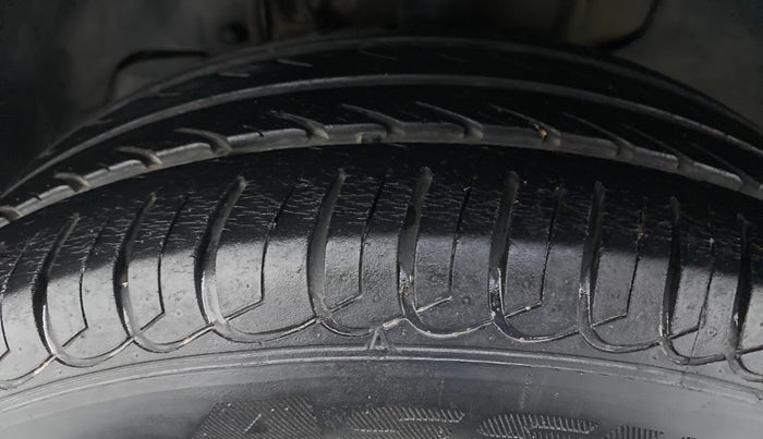 2016 Tata Tiago XZ 1.2 REVOTRON, Petrol, Manual, 22,031 km, Left Front Tyre Tread