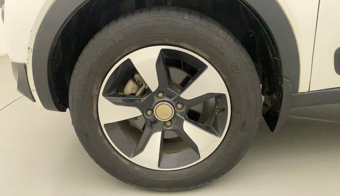 2019 Tata NEXON XZA PLUS PETROL, Petrol, Automatic, 61,806 km, Left Front Wheel