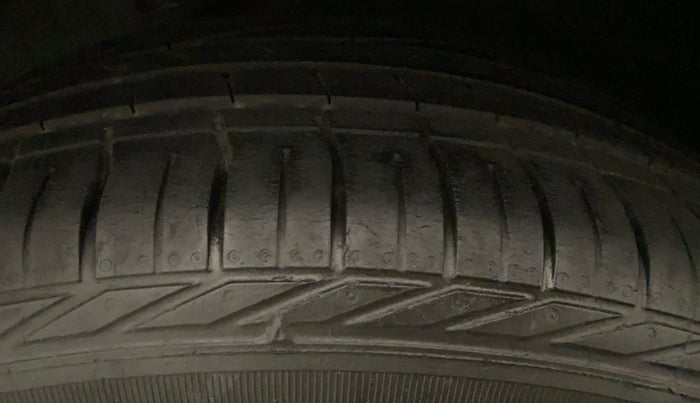 2019 Tata NEXON XZA PLUS PETROL, Petrol, Automatic, 61,806 km, Left Rear Tyre Tread