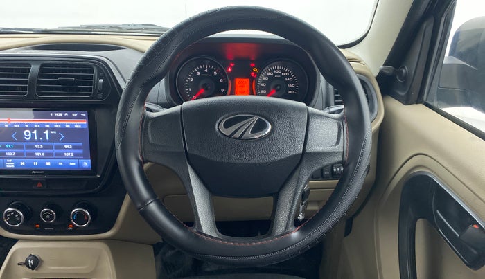 2019 Mahindra TUV300 T4+, Diesel, Manual, 74,405 km, Steering Wheel Close Up