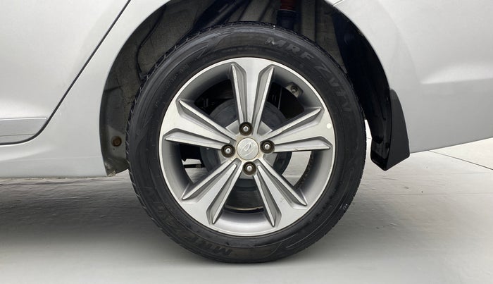 2017 Hyundai Verna 1.6 SX (O) CRDI MT, Diesel, Manual, 27,187 km, Left Rear Wheel