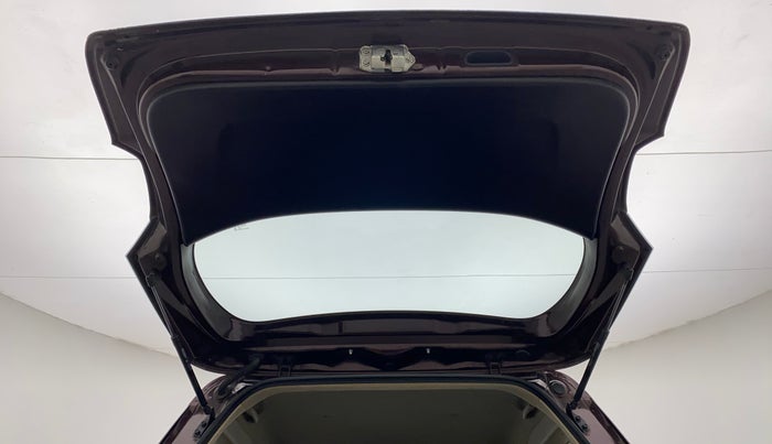 2018 Maruti Ertiga VXI LIMITED EDITION, Petrol, Manual, 74,055 km, Boot Door Open