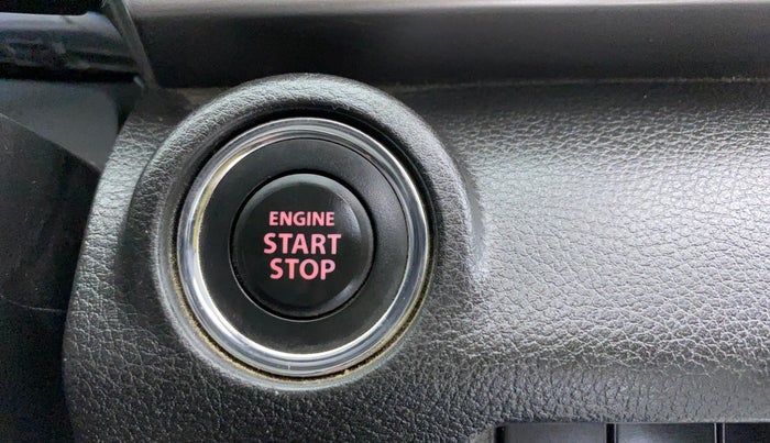 2019 Maruti XL6 ALPHA SHVS  MT, Petrol, Manual, 40,506 km, Keyless Start/ Stop Button
