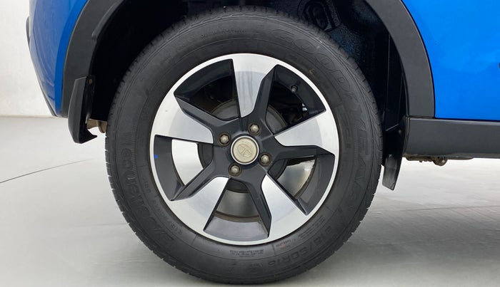 2018 Tata NEXON XZA+ 1.5, Diesel, Automatic, 13,714 km, Right Rear Wheel