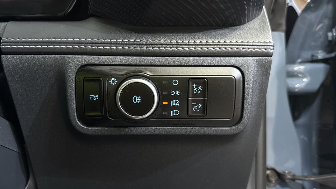 2024 Ford Mustang Gt 5.0 V8, Automatic, 7916 km, Utility Switches/Buttons