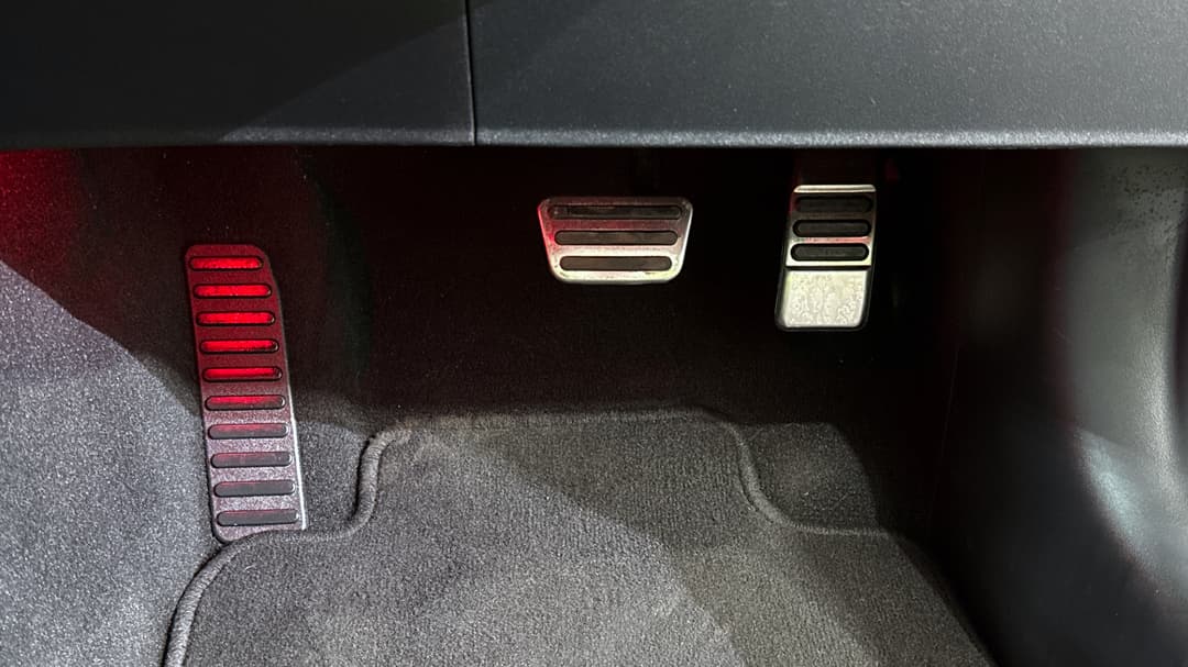 2024 Ford Mustang Gt 5.0 V8, Automatic, 7916 km, Pedals and Footmat