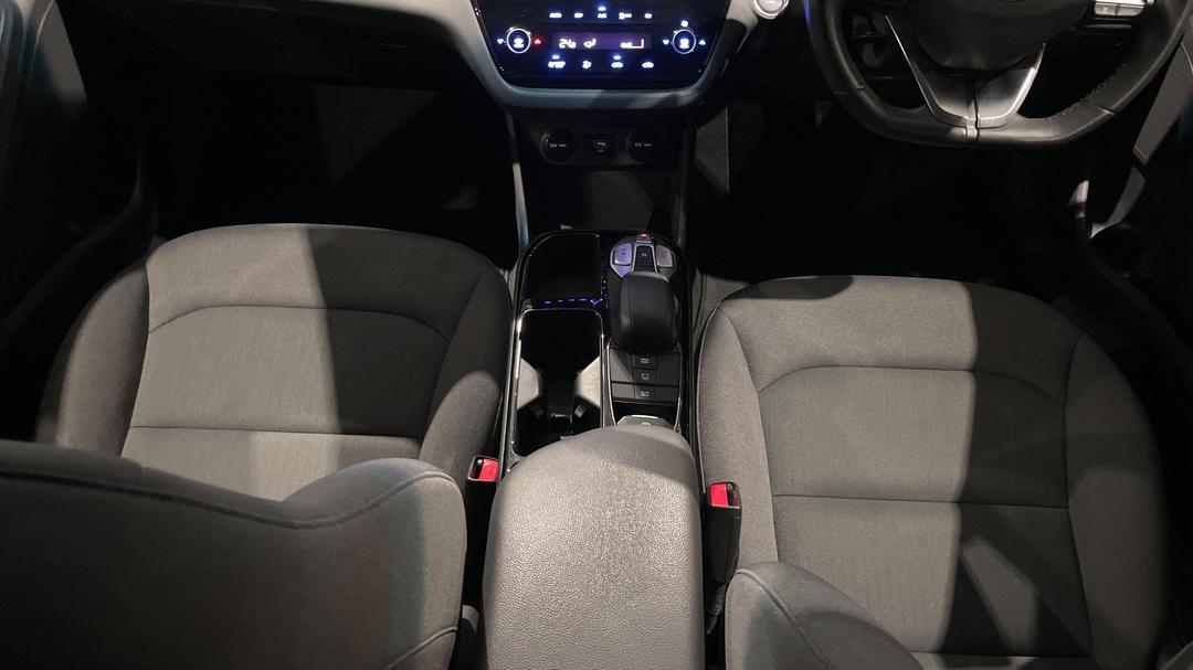 2022 Hyundai Ioniq Electric Elite, Automatic, 35895 km, Center Console