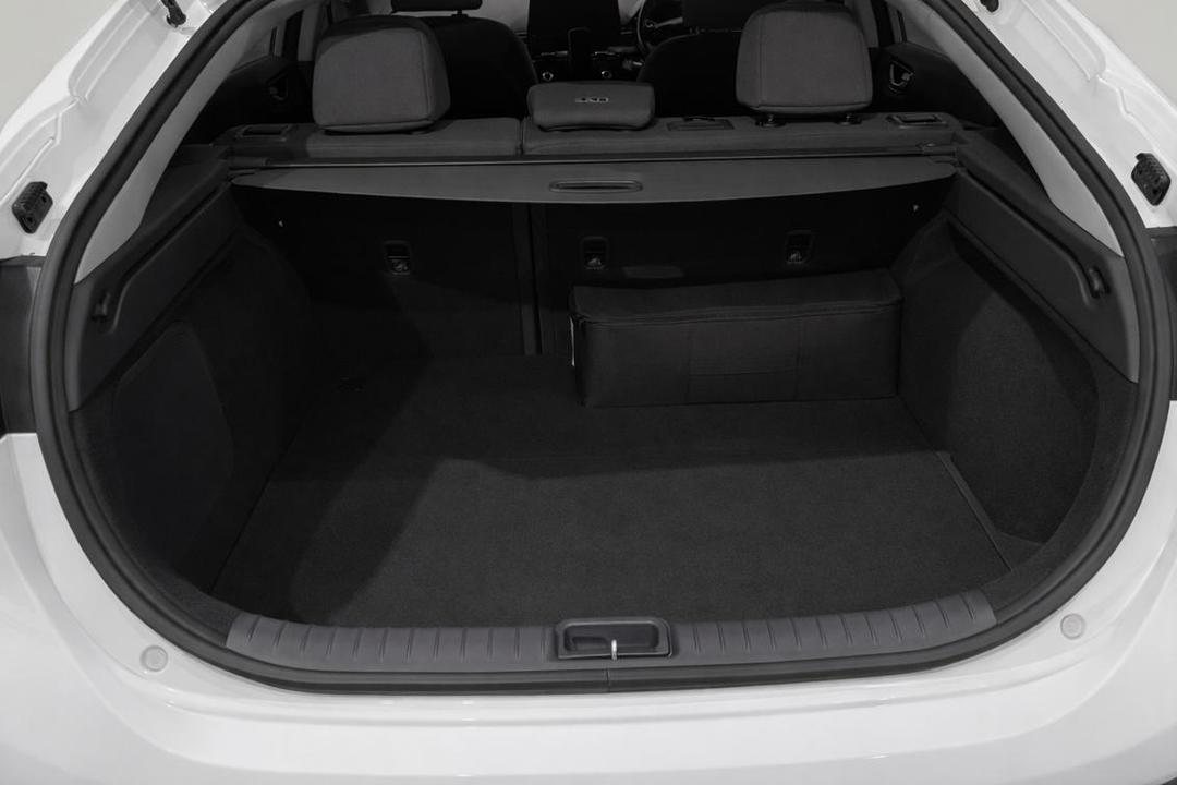2022 Hyundai Ioniq Electric Elite, Automatic, 35895 km, Boot Inside View