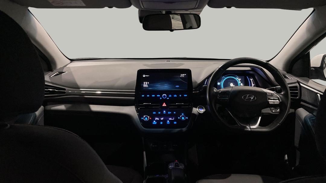 2022 Hyundai Ioniq Electric Elite, Automatic, 35895 km, Dashboard View