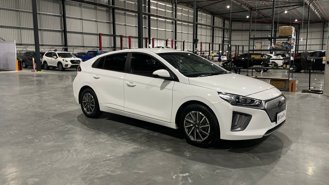 2022 Hyundai Ioniq Electric Elite, Automatic, 35895 km, Right Front Diagonal (45- Degree) View
