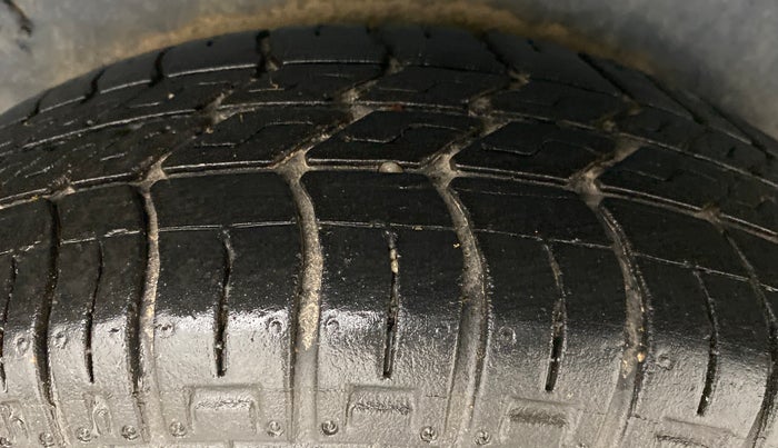2019 Maruti OMNI E STD, Petrol, Manual, 24,857 km, Left Rear Tyre Tread