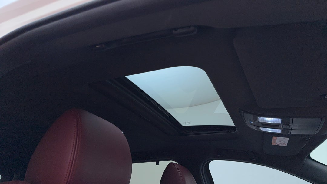 Interior Sunroof/Moonroof
