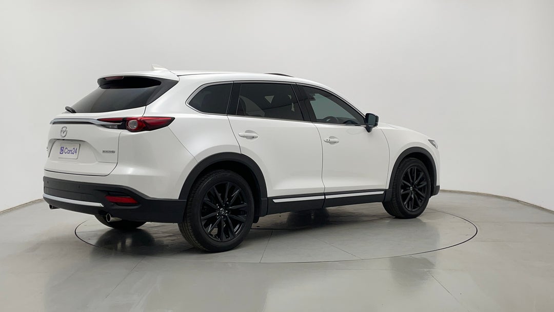 Right Back Diagonal (45- Degree) View