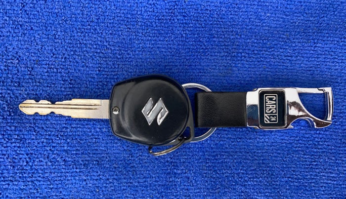 2015 Maruti Swift Dzire VDI ABS, Diesel, Manual, 1,08,268 km, Key Close Up