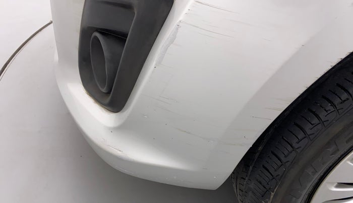 2014 Maruti Ertiga VXI, Petrol, Manual, 41,974 km, Front bumper - Minor scratches