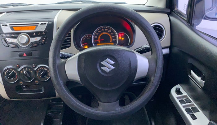2014 Maruti Wagon R 1.0 VXI, Petrol, Manual, 1,17,509 km, Steering Wheel Close-up