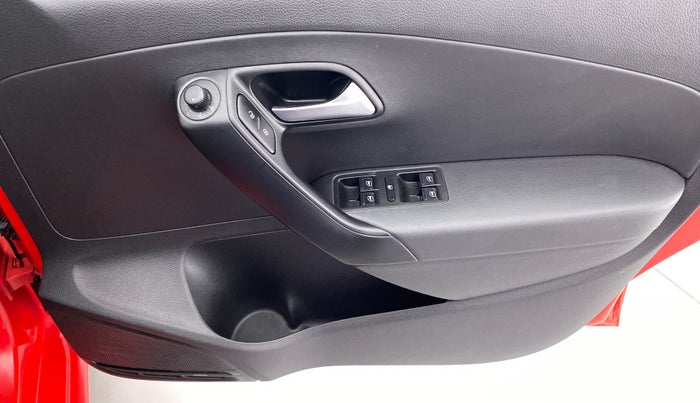 2017 Volkswagen Polo COMFORTLINE 1.2L PETROL, Petrol, Manual, 59,519 km, Driver Side Door Panels Control