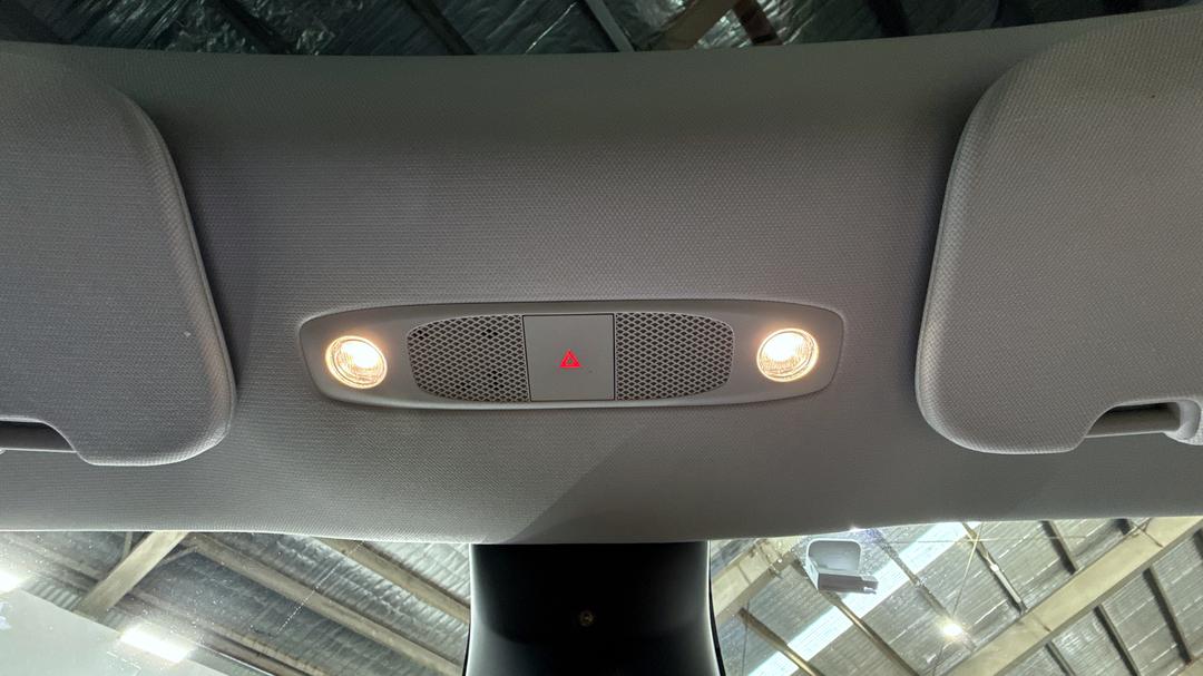 2023 Tesla Model Y Rear-wheel Drive, Automatic, 39138 km, On-Roof Controls/Sunglass holder