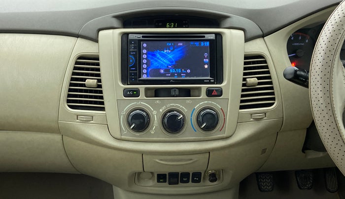 2014 Toyota Innova 2.5 GX 8 STR BS IV, Diesel, Manual, 1,20,130 km, Air Conditioner