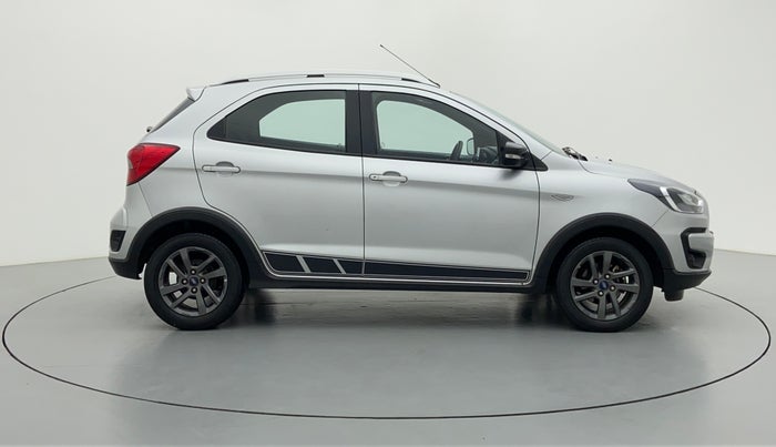 2018 Ford FREESTYLE TITANIUM 1.2 TI-VCT MT, Petrol, Manual, 66,943 km, Right Side View