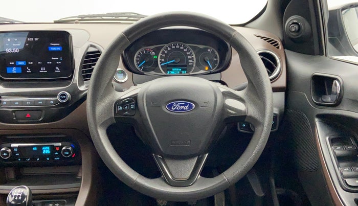 2018 Ford FREESTYLE TITANIUM 1.2 TI-VCT MT, Petrol, Manual, 66,943 km, Steering Wheel Close Up