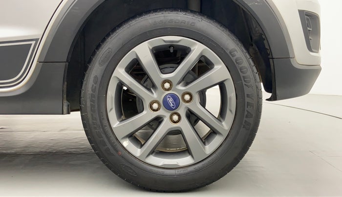 2018 Ford FREESTYLE TITANIUM 1.2 TI-VCT MT, Petrol, Manual, 66,943 km, Left Rear Wheel