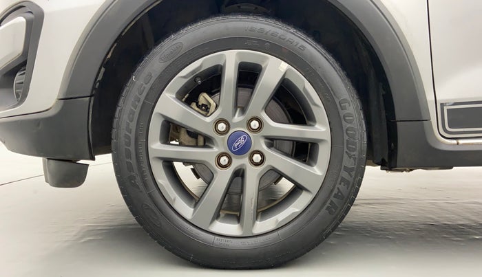 2018 Ford FREESTYLE TITANIUM 1.2 TI-VCT MT, Petrol, Manual, 66,943 km, Left Front Wheel