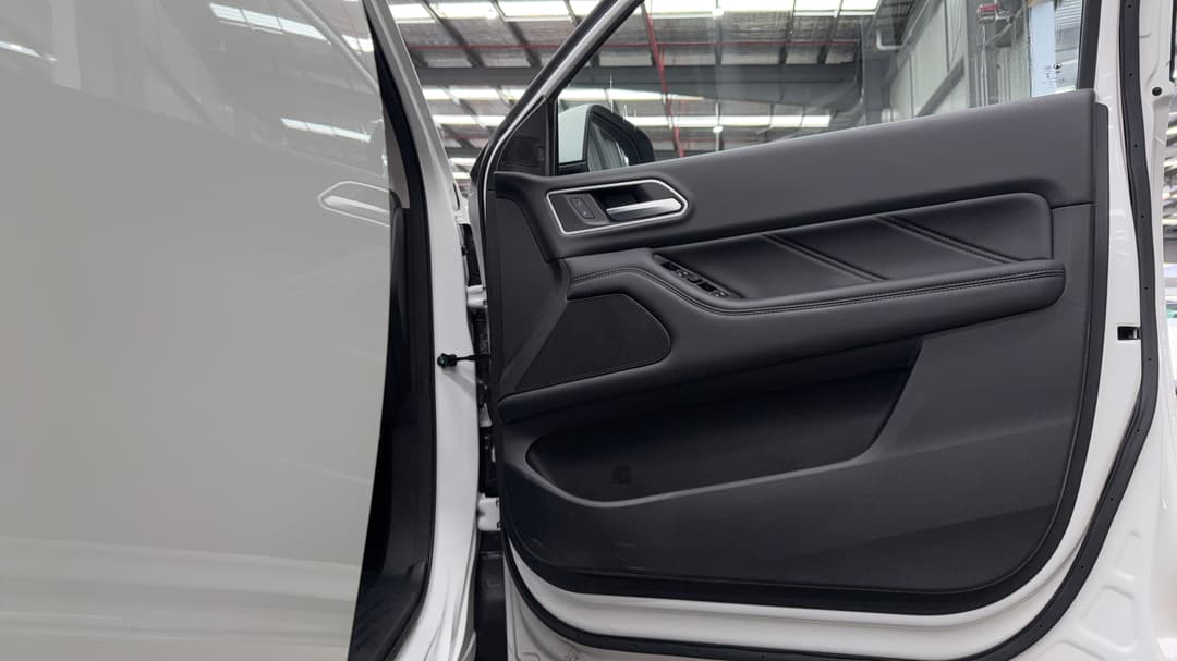 2025 GWM Cannon Premium (4x4), Automatic, 14242 km, Speaker View