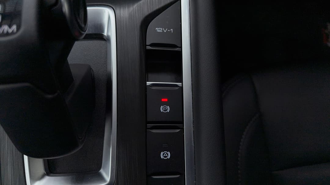 2025 GWM Cannon Premium (4x4), Automatic, 14242 km, Handbrake