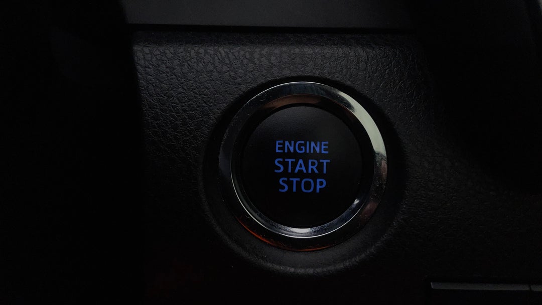 2019 Toyota Camry Ascent Sport, Automatic, 48517 km, Keyless / Button Start