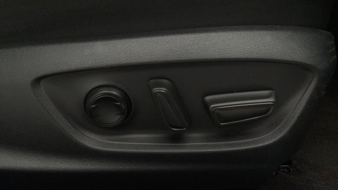 2019 Toyota Camry Ascent Sport, Automatic, 48517 km, Drivers Side Adjustment Panel