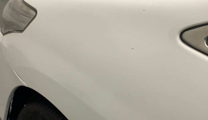 2015 Toyota Innova 2.5 VX 7 STR, Diesel, Manual, 1,20,649 km, Left fender - Minor scratches