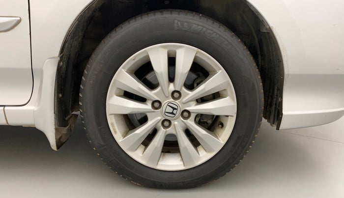 2012 Honda City 1.5L I-VTEC V MT, Petrol, Manual, 1,16,738 km, Right Front Wheel