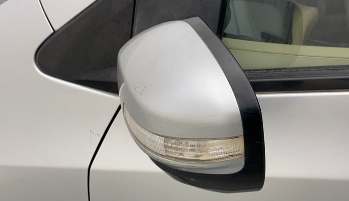 2012 Honda City 1.5L I-VTEC V MT, Petrol, Manual, 1,16,738 km, Left rear-view mirror - Minor scratches