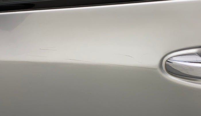 2012 Honda City 1.5L I-VTEC V MT, Petrol, Manual, 1,16,738 km, Front passenger door - Minor scratches