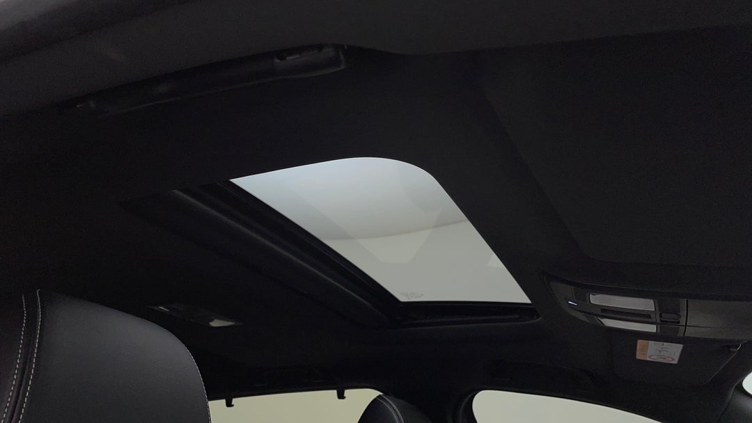 Interior Sunroof/Moonroof