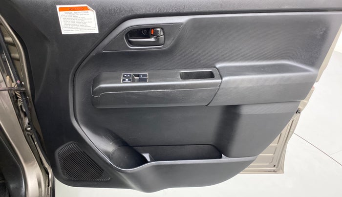 2020 Maruti New Wagon-R 1.0 Lxi (o) cng, CNG, Manual, 67,137 km, Driver Side Door Panels Control