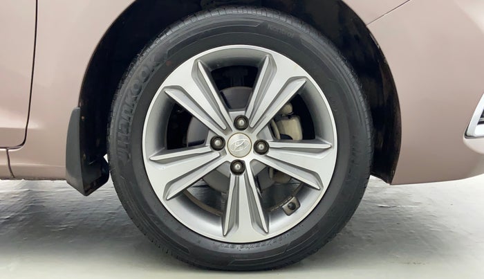 2018 Hyundai Verna 1.6 SX VTVT AT (O), Petrol, Automatic, 26,130 km, Right Front Tyre