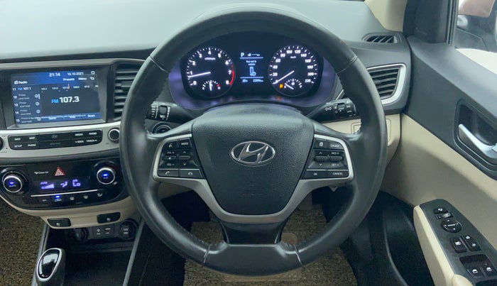 2018 Hyundai Verna 1.6 SX VTVT AT (O), Petrol, Automatic, 26,130 km, Steering Wheel Close-up