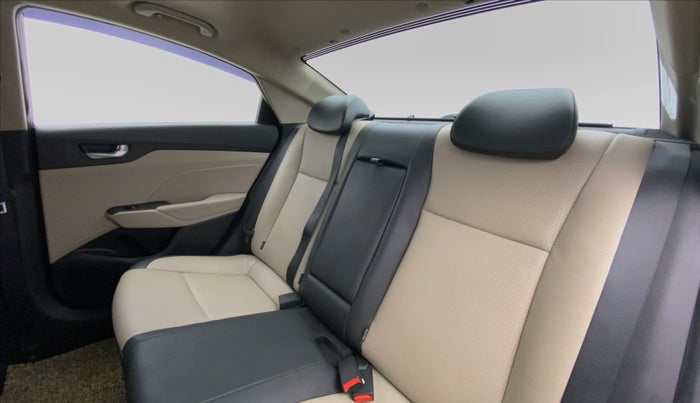 2018 Hyundai Verna 1.6 SX VTVT AT (O), Petrol, Automatic, 26,130 km, Right Side Door Cabin View