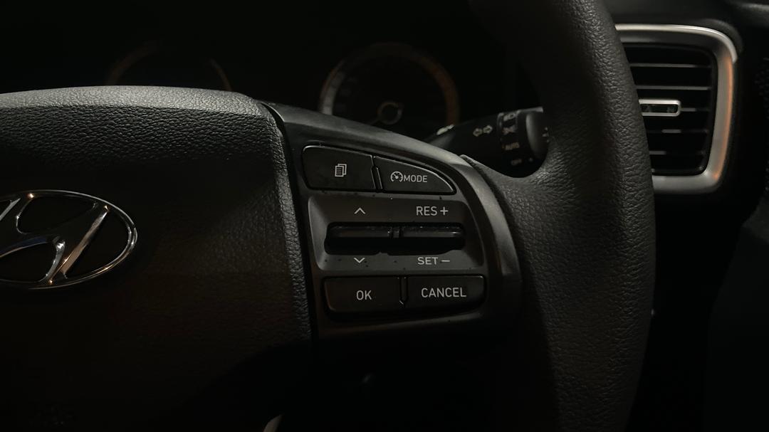 2021 Hyundai Venue Active, Automatic, 20760 km, Cruise Control