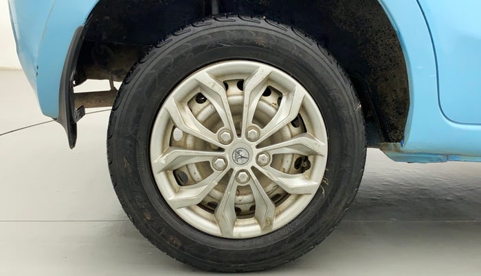 2014 Datsun Go D, Petrol, Manual, 97,917 km, Right Rear Wheel