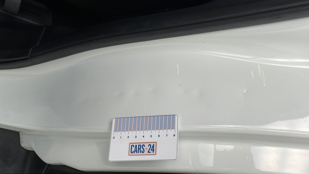 Door Sills Rear LHS Dent