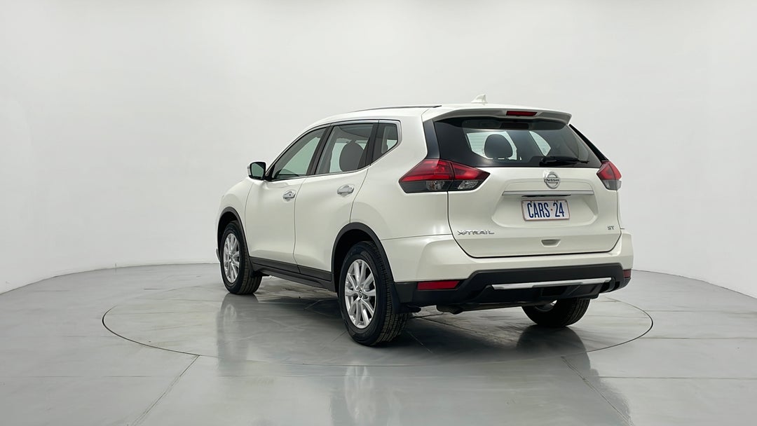 Left Back Diagonal (45- Degree) View