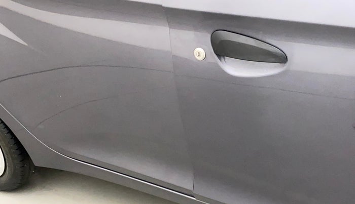 2018 Hyundai Eon MAGNA +, Petrol, Manual, 21,435 km, Driver-side door - Paint has faded